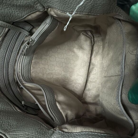 MICHAEL KORS MK Harper Light Doge Gray Grey Purse Bag Tote Shopper Chain Detail - Picture 7 of 12